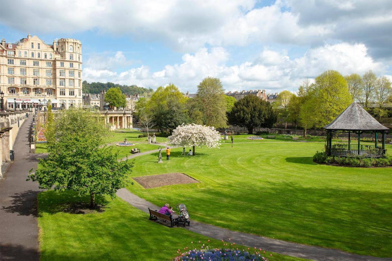 Stunning Spacious Central Apartment Near Parade Gardens Bath Bagian luar foto